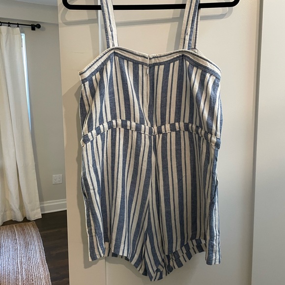 Romper - Picture 2 of 4